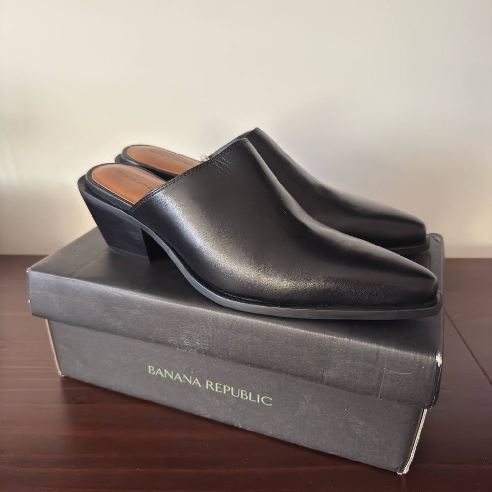 Banana Republic Leather Heeled Mule Shoes